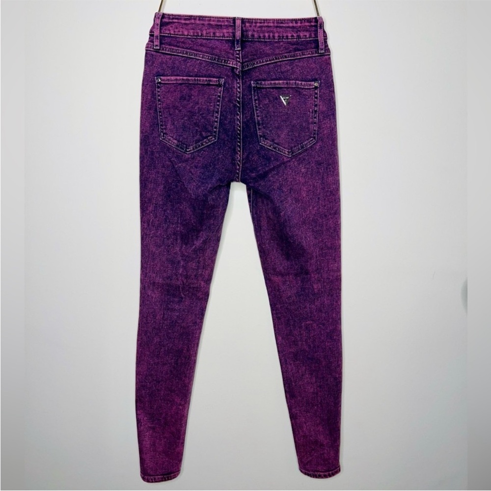 Guess 1981 Skinny High Rise Jeans - Size 26 US
- Purple Wash - Perfect Condition - Picture 4 of 10